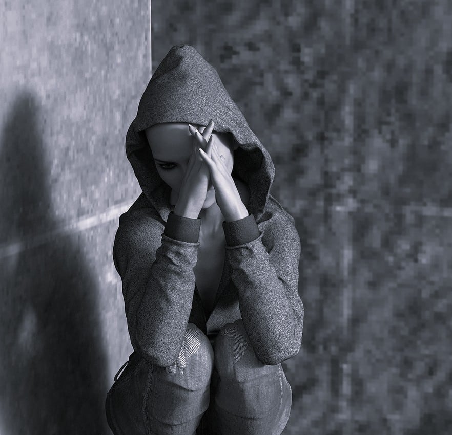woman-2704557_1280
